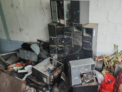 SUCATA DE EQUIPAMENTOS DE INFORMÁTICA DIVERSOS