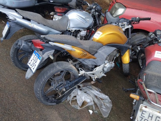 Foto 2: HONDA/CB 300R, 10/10