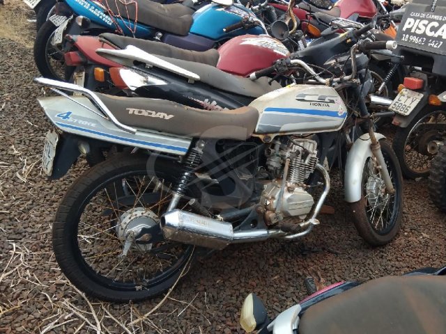 Foto 2: H/HONDA CG 125 TODAY, 90/90