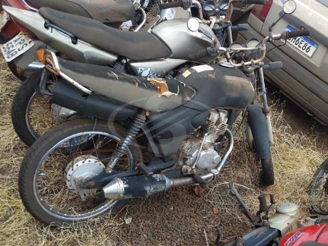 Foto 2: HONDA/CG 125 TITAN KS, 03/04