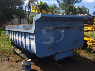 Lote 0004: CAÇAMBA BASCULANTE 10M³
