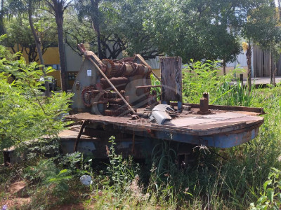 Lote 0005: SUCATA FERROSA COM ENGRENAGENS