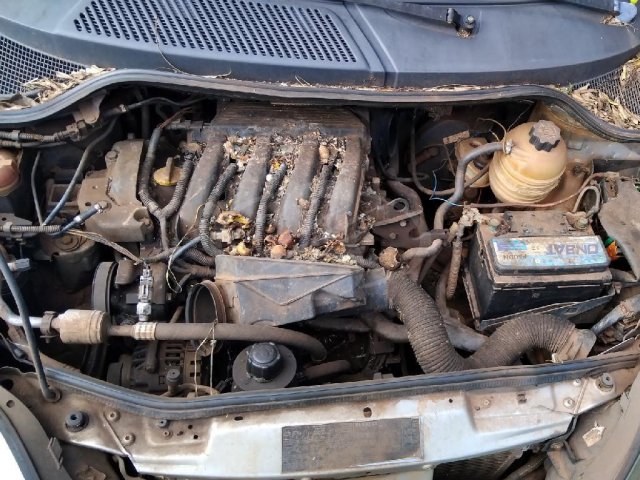 Foto 3: RENAULT/SCENIC EXP 1616V, 06/06