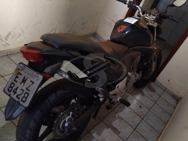 Foto 2: HONDA/CB 300R, 10/10