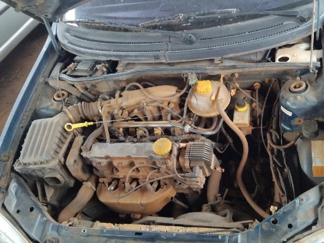 Foto 3: GM/CORSA WIND, 98/99
