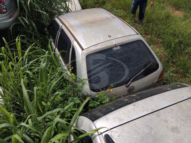 Foto 2: VW/GOL 16V PLUS, 01/02