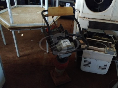 COMPACTADOR DE SOLO COMPAC