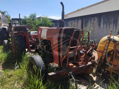 TRATOR MASSEY FERGUSON 235,