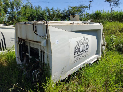 CAÇAMBA COMPACTADORA DE LIXO