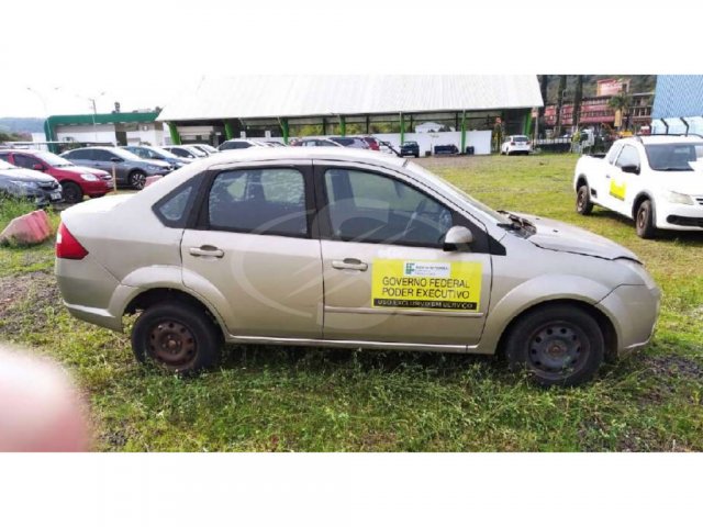 FORD/FIESTA SEDAN1.6FLEX, 09/10 — foto do lote
