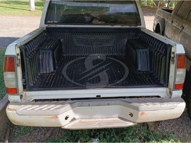 NISSAN/FRONTIER 4X4 SE, 04/04 — foto do lote
