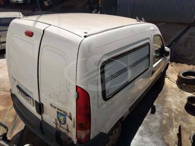 I/RENAULT KGOO CIRILO AM — foto 6 de 10