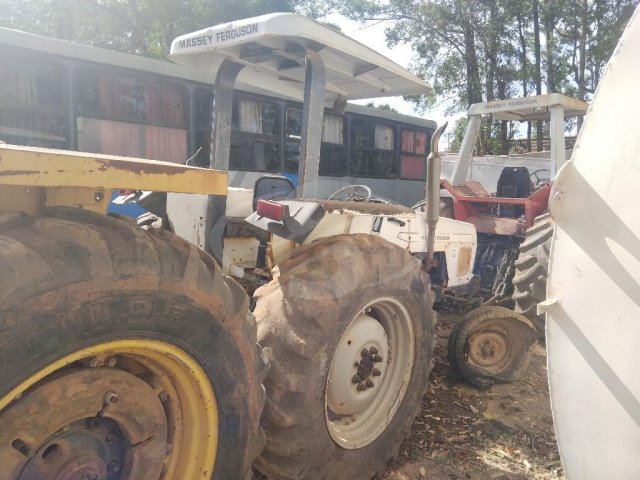 TRATOR MASSEY FERGUSON 275 — foto 6 de 12