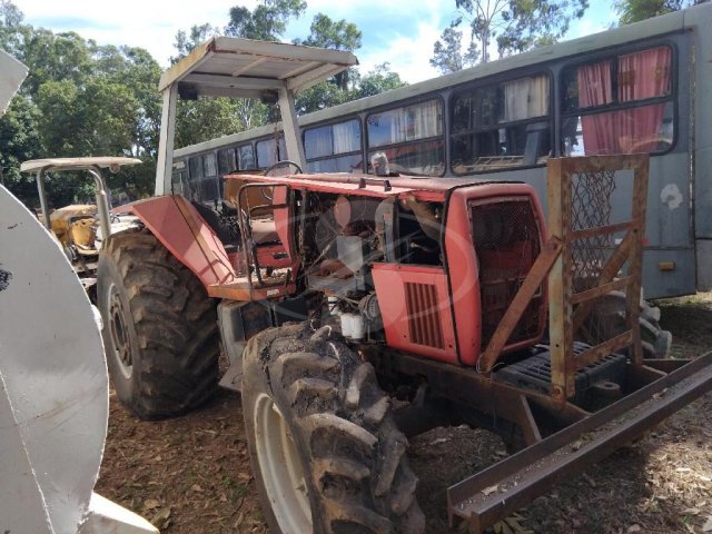 TRATOR MASSEY FERGUSON 650 — foto 3 de 14