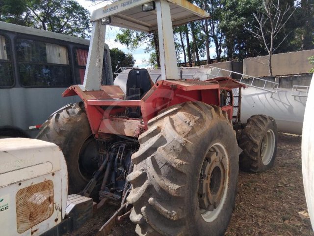 TRATOR MASSEY FERGUSON 650 — foto 6 de 14