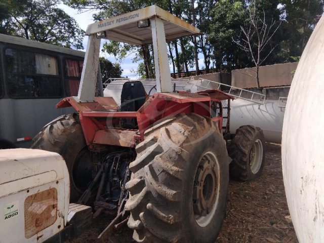 TRATOR MASSEY FERGUSON 650 — foto 4 de 14