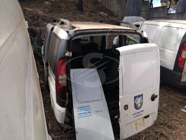 FIAT/DOBLO ESSENCE 1.8 — foto 5 de 14