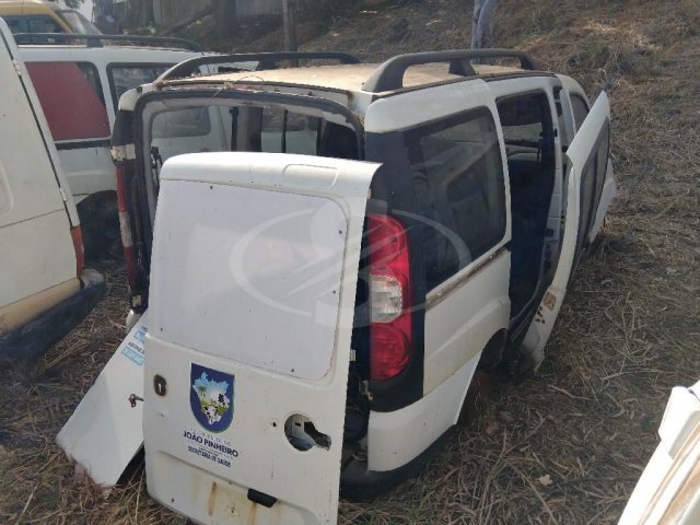 FIAT/DOBLO ESSENCE 1.8 — foto 6 de 14