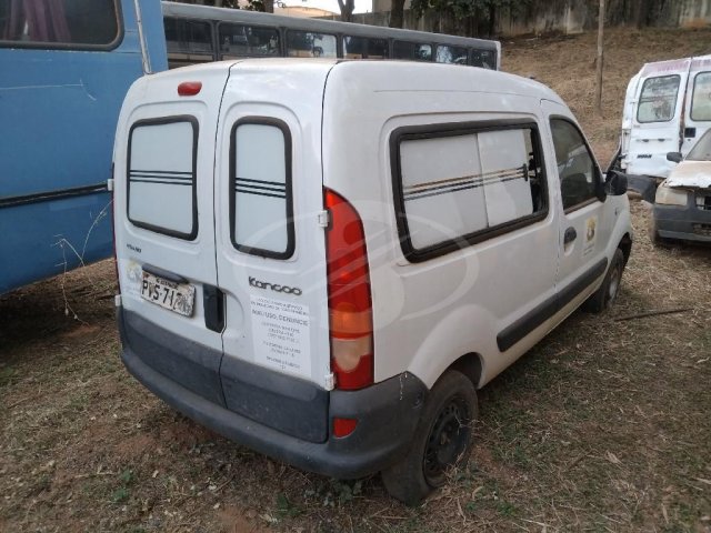 I/RENAULT KGOO CIRILO AM — foto 6 de 8