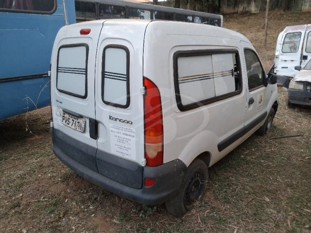 I/RENAULT KGOO CIRILO AM — foto 4 de 8