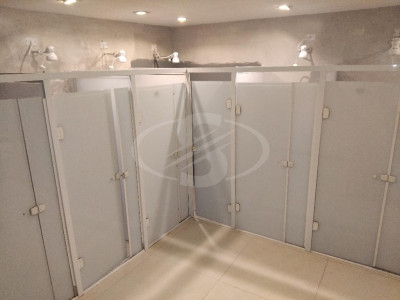 ITENS DIVERSOS (SECADORES, CHUVEIROS, DISPENSER, BOXS DE VERSTIÁRIO E PAINEL DE VIDRO)