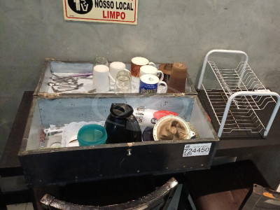 UTENSILIOS DE COZINHA E ITENS DE LIMPEZA