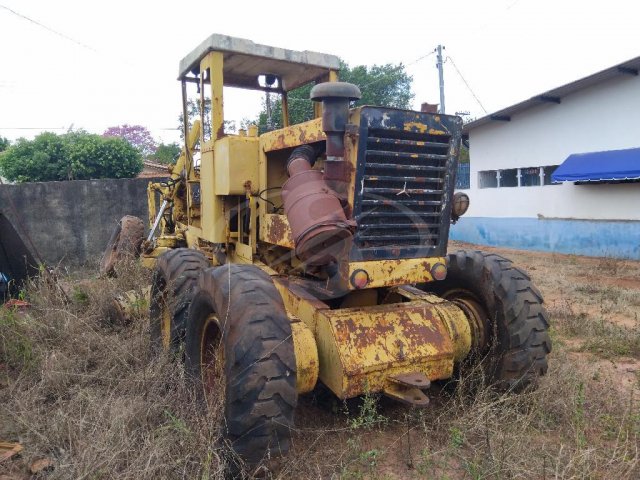 MOTONIVELADORA HUBER WARCO, — foto do lote