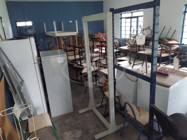 SUCATAS DIVERSAS DE MOVÉIS E ELETRODOMÉSTICOS — foto do lote