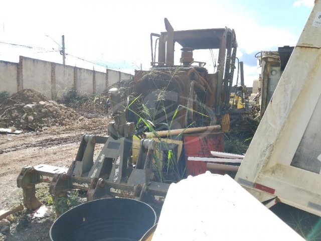 MOTONIVELADORA NEW HOLLAND RG170 B, — foto do lote