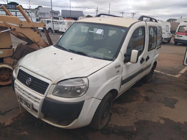FIAT/DOBLO ESSENCE 1.8, 14/15 — foto do lote