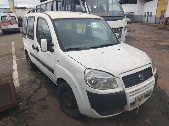 FIAT/DOBLO ESSENCE 1.8, 14/15 — foto do lote