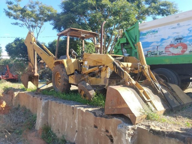 RETROESCAVADEIRA FIATALLIS FB-80 — foto 3 de 12