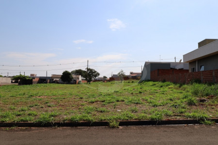 Lote 0018: terreno nº 17 com 300m² no jardim novo amanhecer