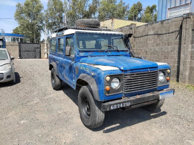 Lote 0001: LR/DEFENDER 110 STANDARD, 03/04